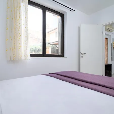Apartment Gemuetliche 5